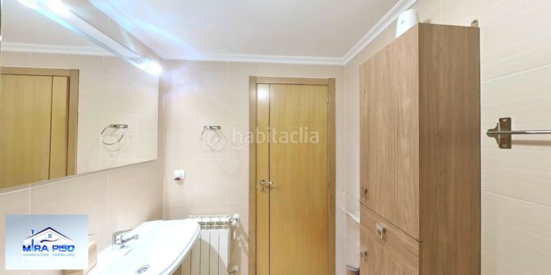 Foto a4a656a7-c696-4671-9595-a52bf4f09502. Àtic amb calefacció aparcament a Entrambasaguas
