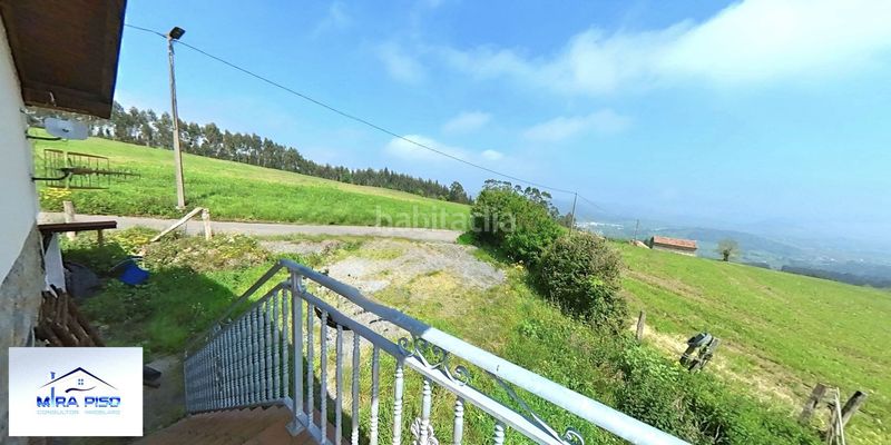 Foto c3e89eeb-2dfa-4d3c-8da9-0238005c6965. Casa amb calefacció aparcament a Bárcena de Cicero