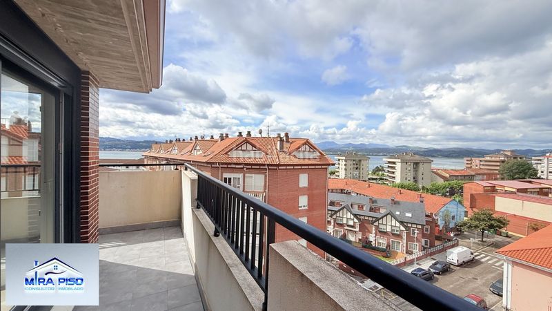 Foto cde13cdf-0a6b-4791-8101-9b5aa9ddf7f6. Duplex con riscaldamento parcheggio in Santoña