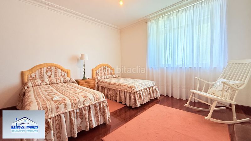 Foto 4fdd8cb1-7f0d-40e3-82a6-d4cf74c7c82c. Casa amb calefacció aparcament a Argoños