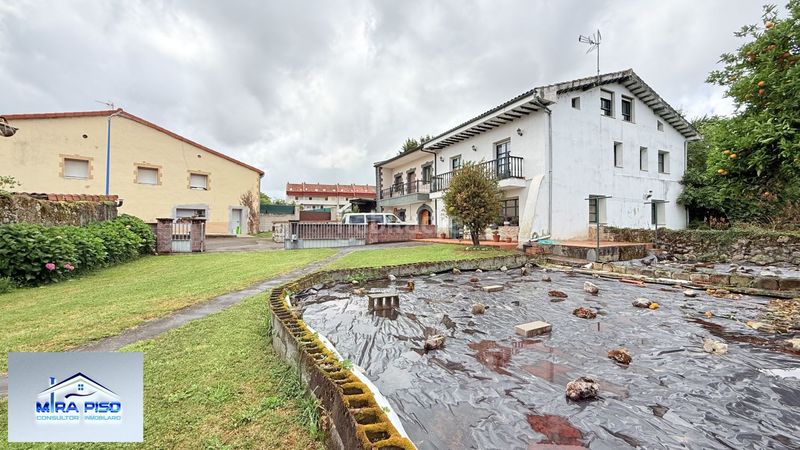 Foto a8e63ffd-47fa-476b-a5cd-c4d22d90dae7. Casa amb calefacció aparcament a Argoños