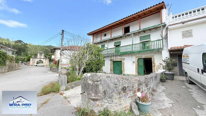 Foto 782a948c-0005-4ac7-81fa-b0b6ad70d647. Casa amb aparcament a Liendo