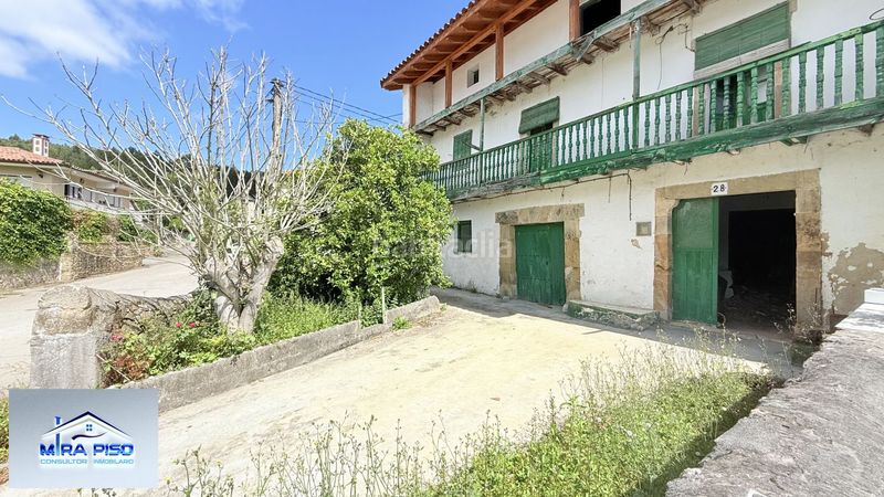 Foto 84854867-e5dd-4e70-bb05-2455f2816888. Casa amb aparcament a Liendo