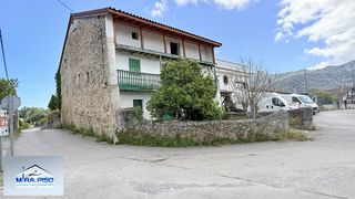 Maison à Liendo. Casa pueblo en venta en liendo, 10 dormitorios.