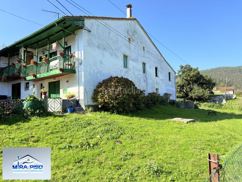 Foto 218fee6f-4330-448e-8269-fba597d0ed06. Casa amb aparcament a Solórzano