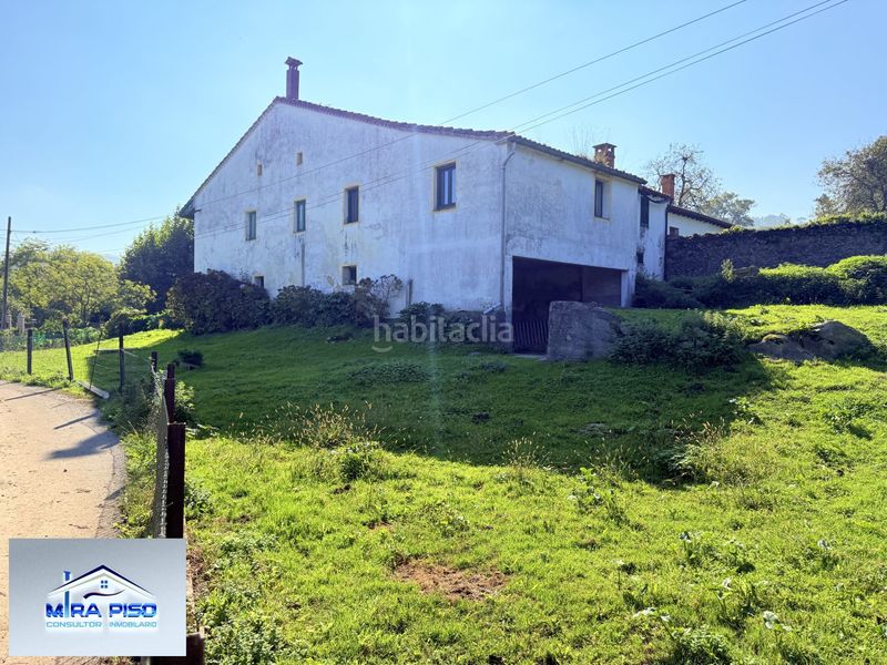 Foto be897ba8-dd0e-4fda-8ca1-ab960d955645. Casa amb aparcament a Solórzano