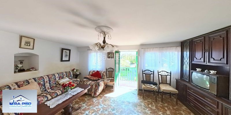 Foto fcb2e7dd-a58b-467d-8353-07f04c104ec3. Casa amb aparcament a Solórzano