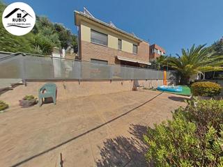 Chalet à Ullastrell. Casa o chalet independiente en venta en ullastrell