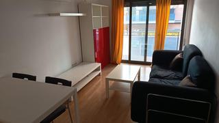 Piso  Concepcion arenal,de. Bonito piso funcional en concepci arenal, can palet, terrassa!