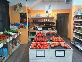 Pas-de-porte Local commercial à Centre. Frutería en traspaso local esquinero ronda zamenof, sabadell!