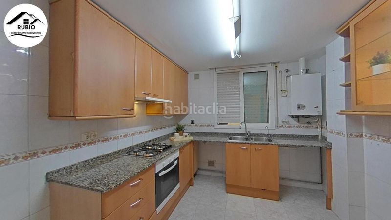 Foto e7877c60-7a07-43cd-a852-b81b0fb17bd9. Dúplex amb calefacció aparcament a Eixample Sabadell