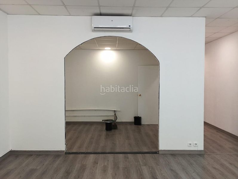 Foto 1e0abbb3-102a-437c-8bb9-758af9a2ad29. Local comercial a Can Rull Sabadell