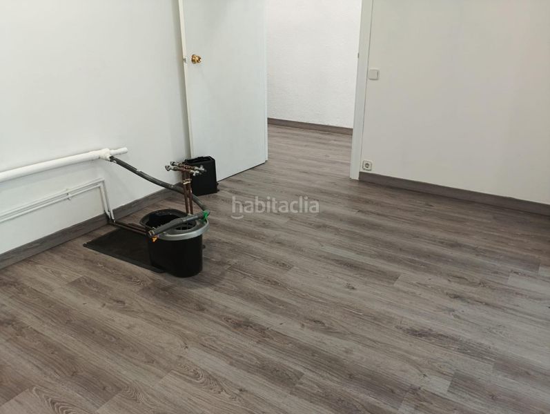 Foto 77bf3203-803b-4d66-b2d8-bc9ca8ea9d1e. Local comercial a Can Rull Sabadell