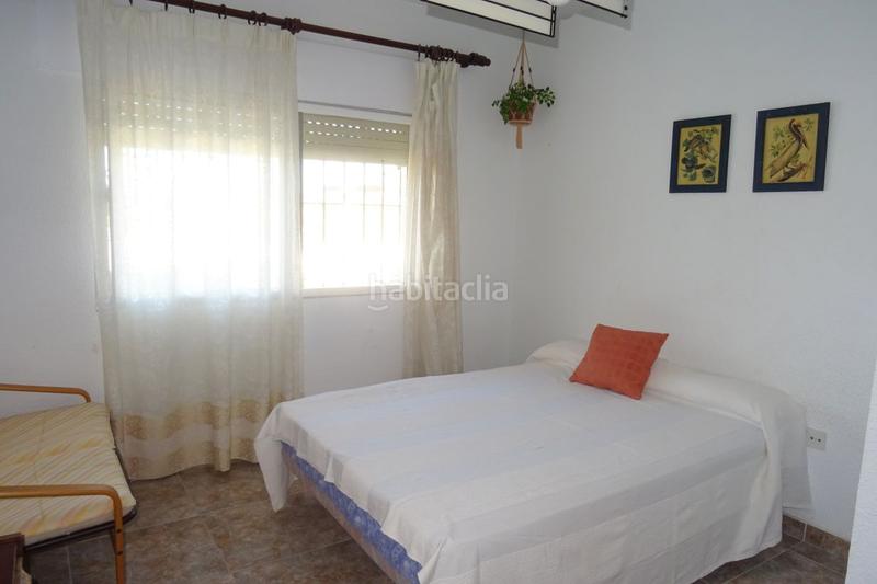 Foto 817c05f4-ea1c-4388-802f-7cbd1e2f779e. Chalet with heating parking in Centro - Torre de la Higuera Almonte