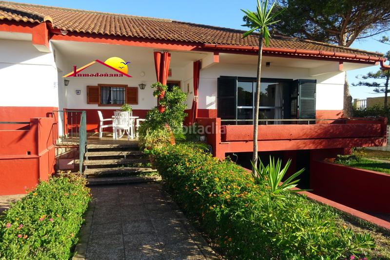 Foto e12ebde9-c15a-406f-87ef-ca968302d693. Chalet with heating parking in Centro - Torre de la Higuera Almonte