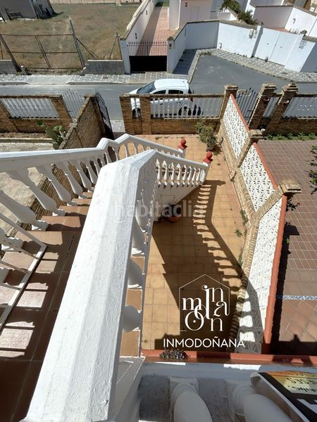 Foto 2831b739-5baf-4ae4-bb3d-022b388467a1. Casa adossada amb aparcament a Coto Almonte