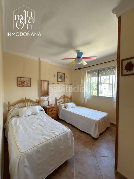 Foto ec9c719d-39f3-4575-bf92-499b4de4edb1. Casa adossada amb aparcament a Coto Almonte