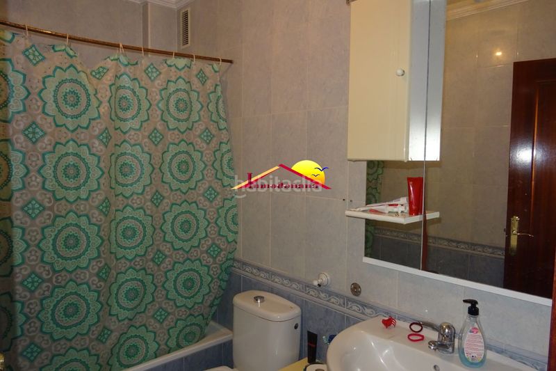 Foto ef001ed6-9274-40bb-a3d7-7a7bd05cd89b. Casa adossada amb aparcament a Almonte Almonte