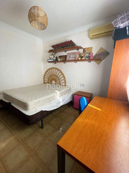 Foto 886eb359-3e09-4ab3-b8e2-c0f4e3cb5cf3. Casa adossada amb aparcament a Centro - Torre de la Higuera Almonte