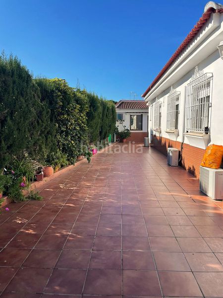 Foto fd1675d2-ce9d-4960-bf80-773cca0898d3. Casa adossada amb aparcament a Centro - Torre de la Higuera Almonte