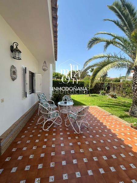 Foto ad42402c-fbcf-42c8-ace3-7c7bb4bc1f2e. Xalet amb calefacció aparcament a Centro - Torre de la Higuera Almonte