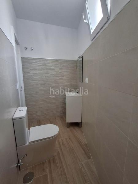 Foto 6616ba4d-d9d7-445b-b4b6-7c0805174e23. Maison jumelée avec parking dans Pilas