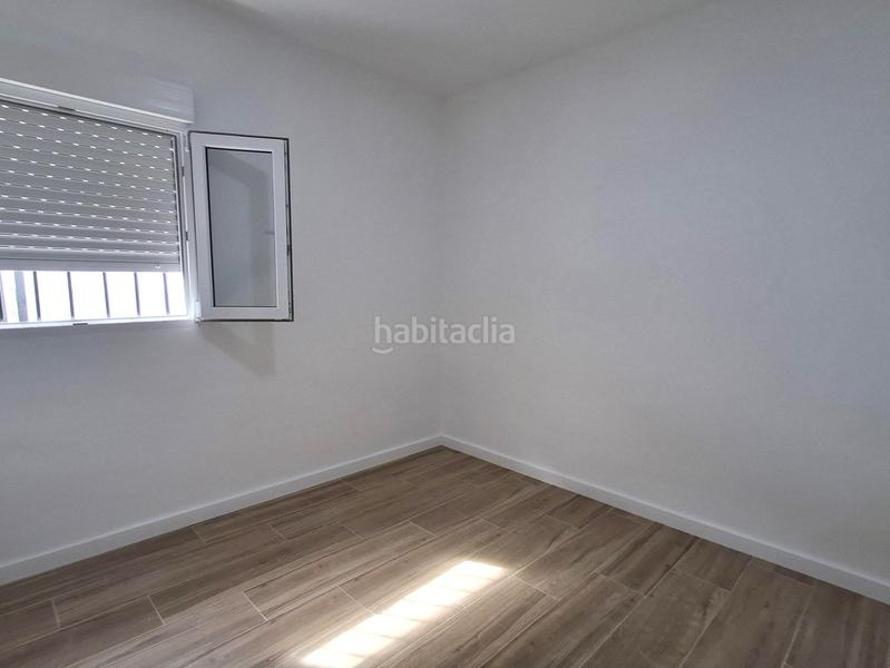 Foto c68fa2bc-4de8-4520-aecb-27d583adae6f. Maison jumelée avec parking dans Pilas