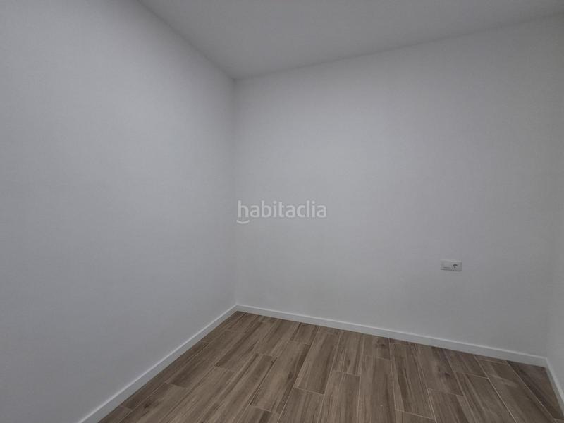 Foto cb542f2b-69cf-4638-b4cc-c1dd44f0c3df. Maison jumelée avec parking dans Pilas