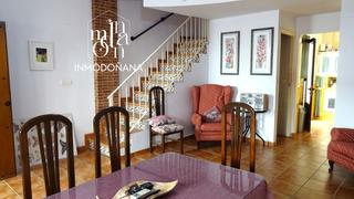 Maison jumelée à Almonte. Casa adosada en venta en almonte, 2 dormitorios.