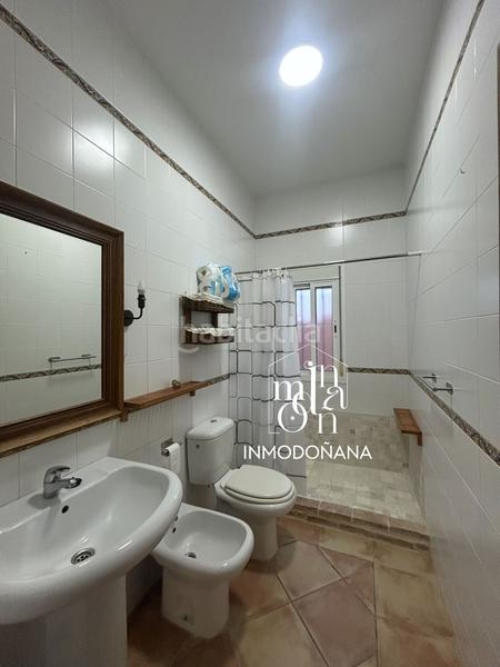 Foto 3e1ea6c3-d7f0-4146-b6be-28481fbd9478. Xalet amb calefacció aparcament piscina a Centro - Torre de la Higuera Almonte