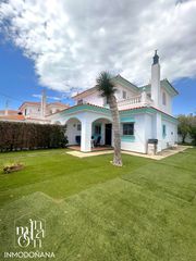 Chalet in Caño Guerrero. Pareado en venta en sector aulaga, 3 dormitorios.