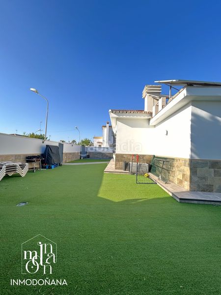 Foto cc82fd93-7531-4ba7-8a41-bd4d4081bc50. Xalet amb aparcament a Centro - Torre de la Higuera Almonte