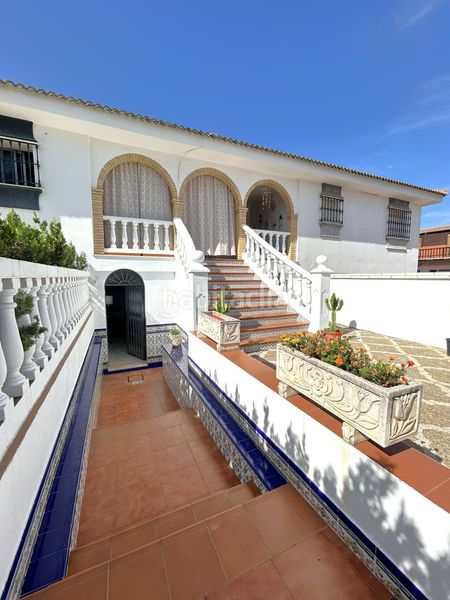 Foto 68f2fb30-fbf3-4e37-8961-9ad85a7fbad6. Casa adossada amb aparcament a Coto Almonte