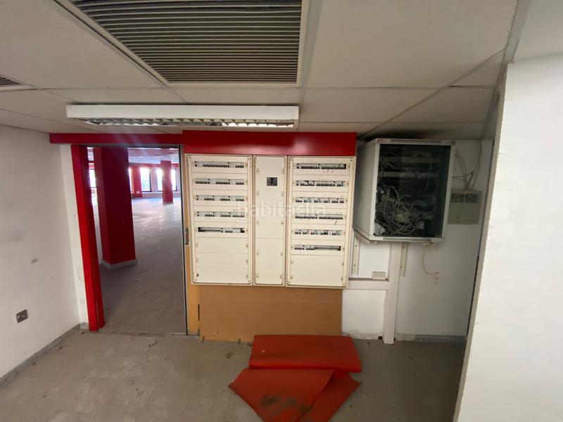 Foto 1052829f-dd44-4428-87e8-5e8066d951d5. Local comercial en avenida padre méndez 56 local en Almería