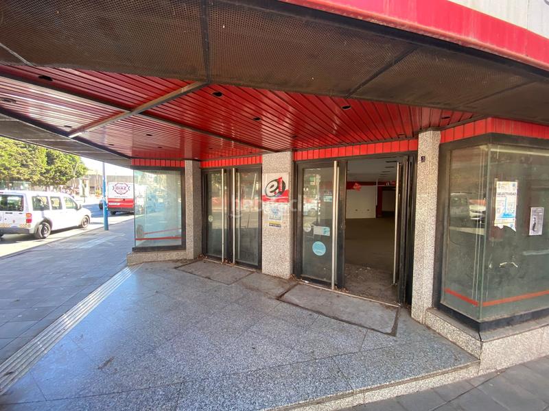 Foto a72b6577-2e8b-4815-85a0-0e61f81750d4. Local comercial en avenida padre méndez 56 local en Almería