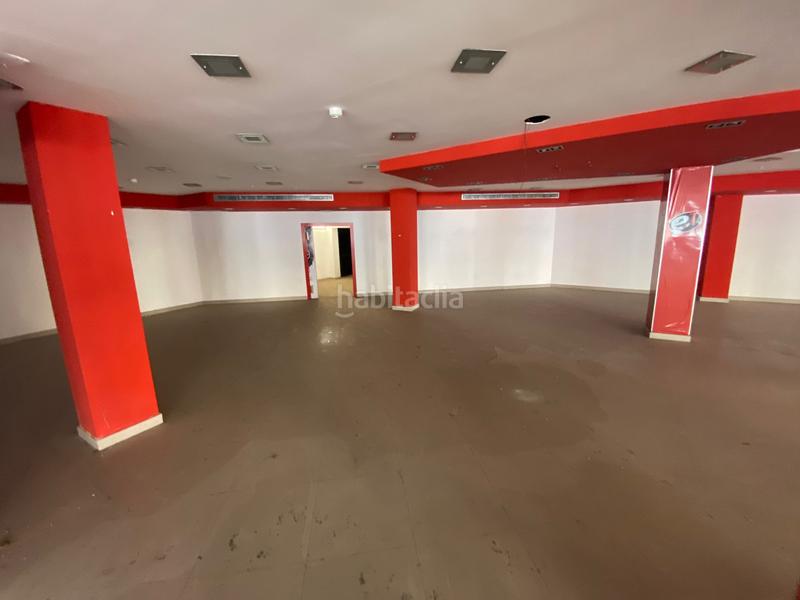 Foto f294fa88-aa14-4289-a758-3fbf68711b66. Local comercial en avenida padre méndez 56 local en Almería