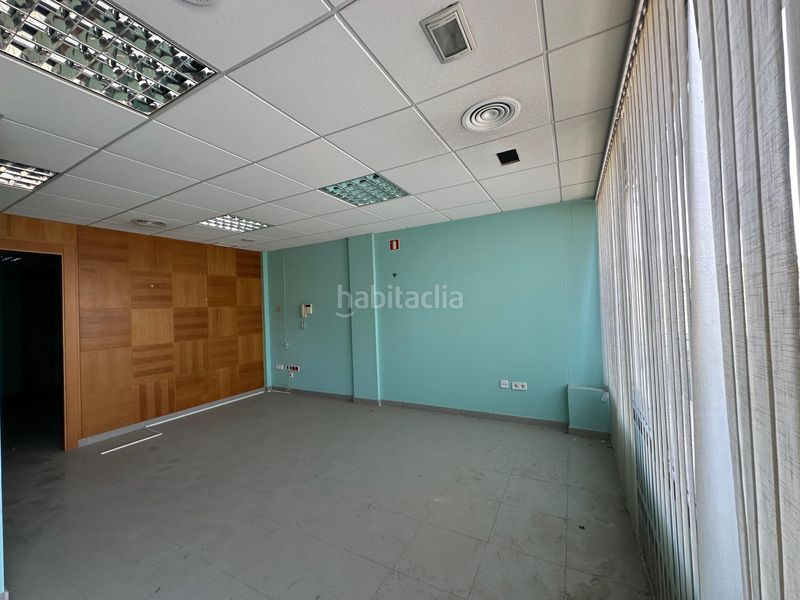 Foto a3b8c7b5-53b1-4362-8169-9d59ae2650bb. Local comercial en calle alvarez de sotomayor 1 local en venta en Viator