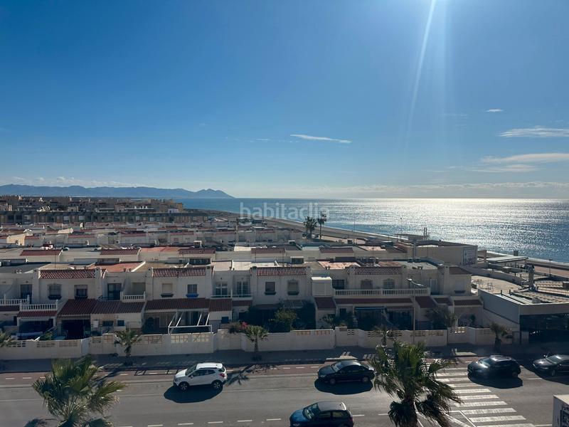 Foto ca859245-5dbd-45c0-8e32-48be45a28ad5. Attique dans Retamar Almería