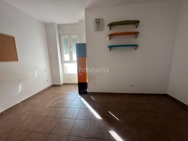 Foto 56af8154-3c04-436b-9988-a5bdc55fea6c. Piso vivienda en primera planta con garaje, trastero y zonas comunes – El Toyo, retamar en Almería