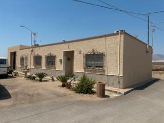 Maison à San Isidro - Campohermoso. Venta de vivienda en los nietos, níjar (almería)