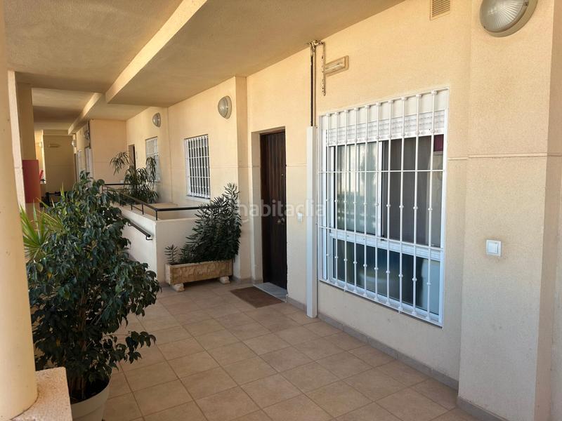 Foto 078bbd6e-eb6c-4a1e-b090-cee2194f37e6. Apartament a Retamar Almería