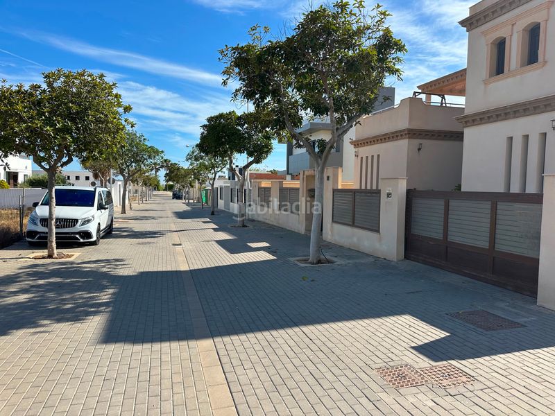 Foto 9a16b18a-6a72-4927-ac0b-23664e2d42a6. Xalet a El Toyo Almería