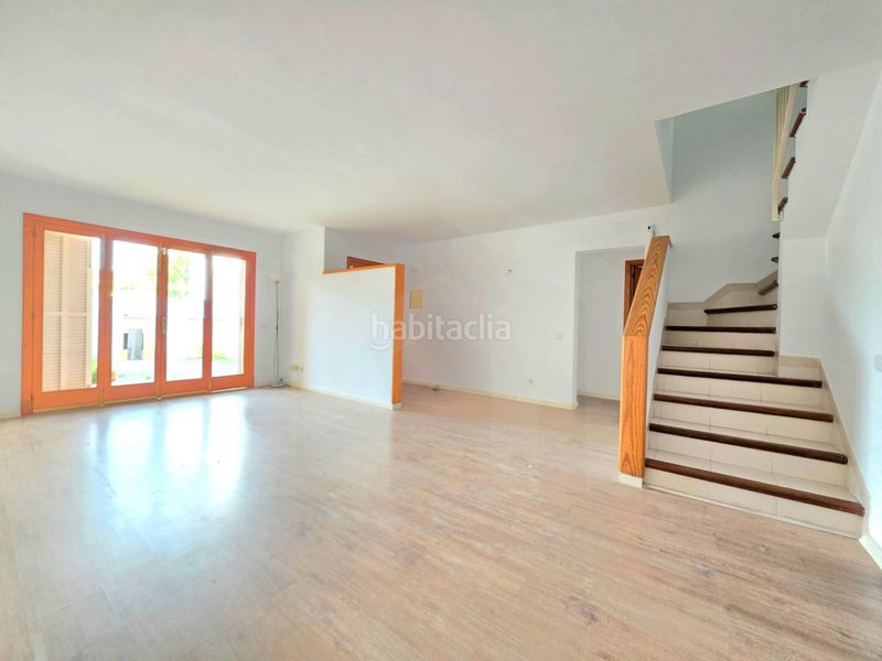 Foto 5d96e1ae-5a20-4ee9-9288-1a47aeaad8d2. Casa adossada amb aparcament a Son Serra-Sa Vileta Palma de Mallorca