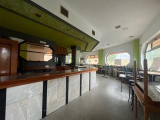 Local commercial  Calle hervás. Se vende bar-restaurante más piso