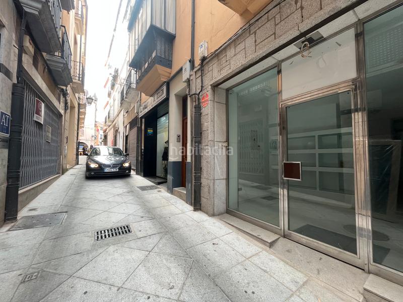 Foto c57cee60-e3a6-4c81-8979-ff1a30ae0013. Alquiler local comercial local en calle pedro isidro en Plasencia