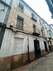 Edificio  Calle morenas. Edificio para reformar