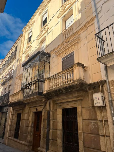 Foto 743e2c2c-4f69-4a8f-9616-e275a576477d. Edificio in Centro Ciudad Plasencia