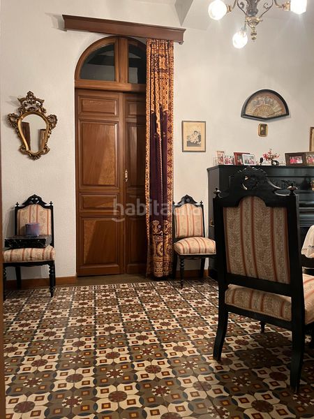 Foto a8cf45b0-8087-41c2-b908-d5af8f97617f. Edificio in Centro Ciudad Plasencia