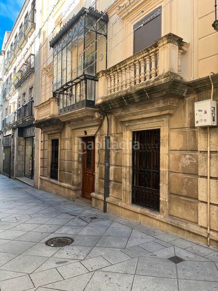 Foto ecfc01c6-a0a0-47d5-8c2d-53de941f34a0. Edificio in Centro Ciudad Plasencia