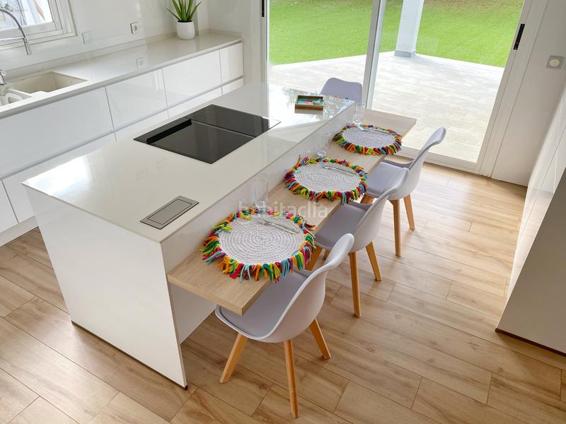 Foto eefd519c-7b7a-477f-b974-59a8020545b1. Xalet amb calefacció aparcament piscina a Zona Norte - Hospital - Urbanizaciones Plasencia